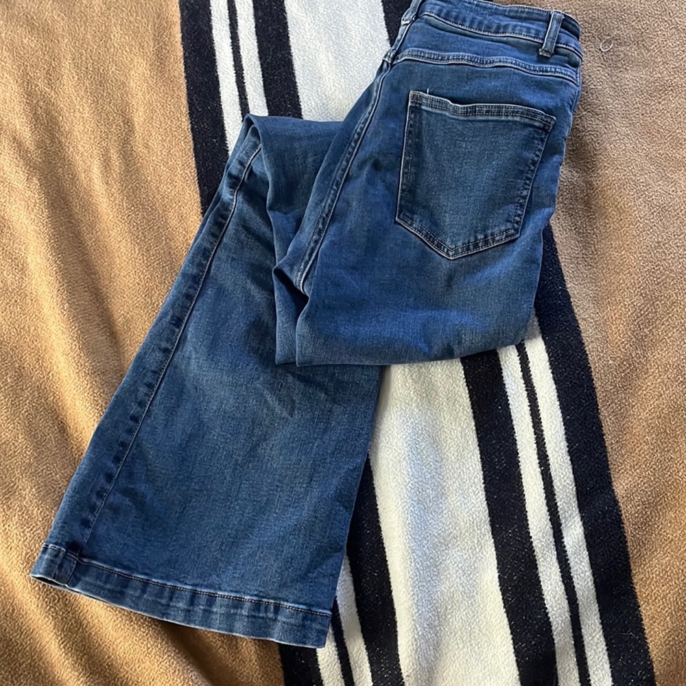 High waisted blue flare jeans